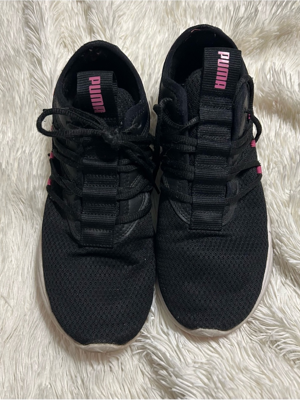 PUMA Sneakers